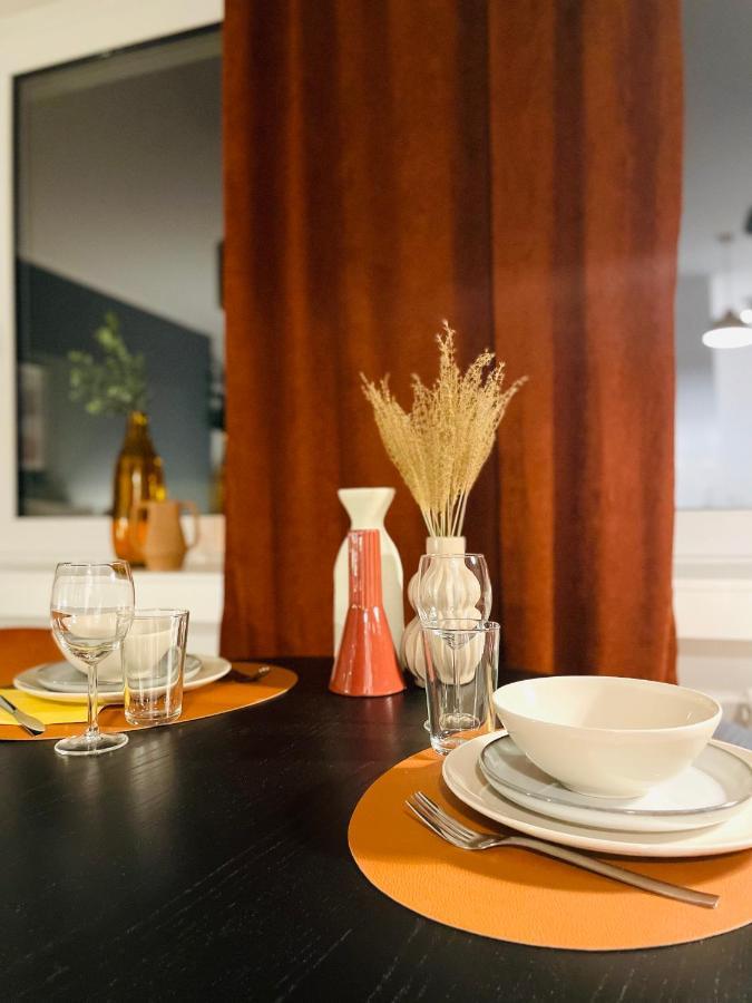 Klassen Stay - Exklusives Apartment Am Hbf - Kueche, Netflix, Kingsizebett Koblenz  Exterior photo